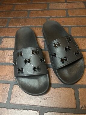 Gucci Rubber Slides